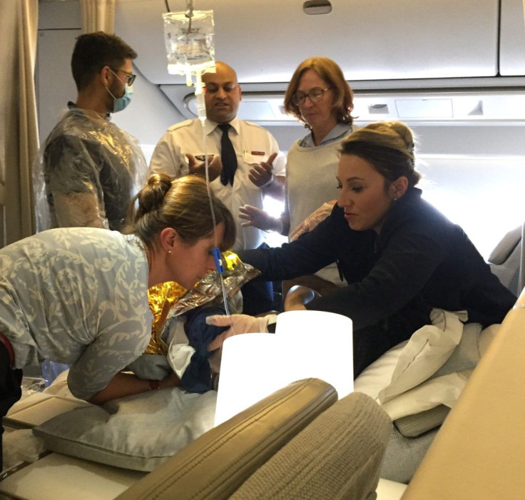 doctor delivers baby on plane 