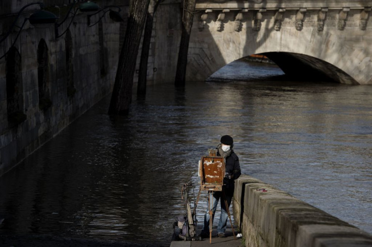 flooded seine