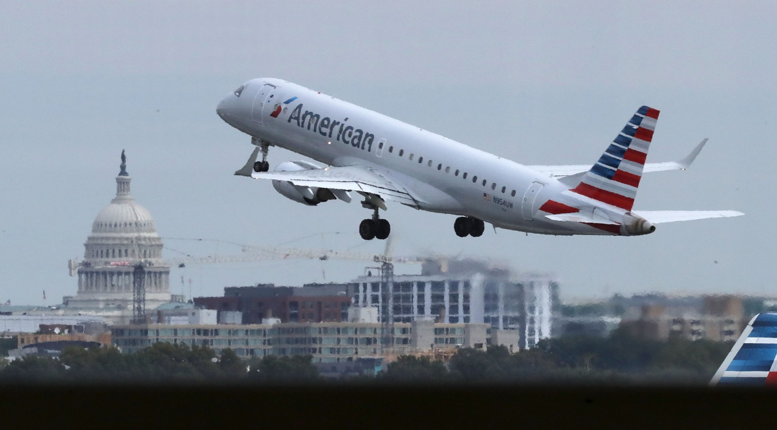 Disruptive American Airlines Passenger Tried To Storm Cockpit, Duct