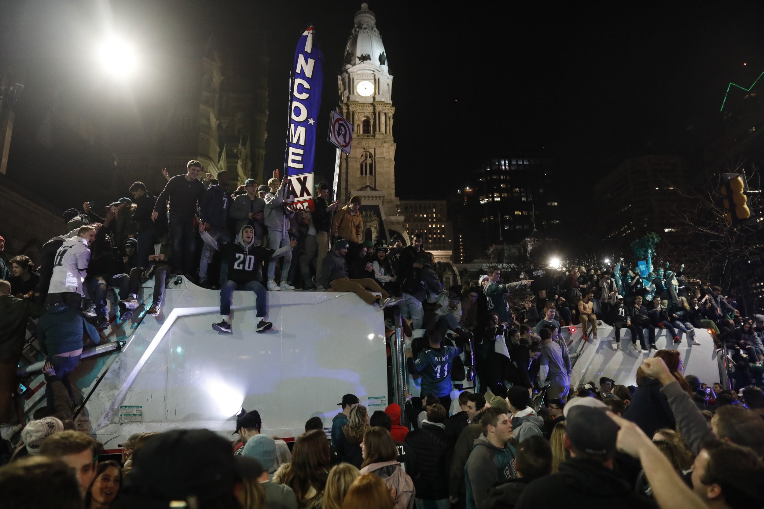 Eagles fans hit stores to celebrate Super Bowl victory