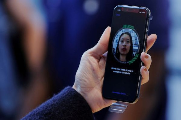 iPhone X Face ID