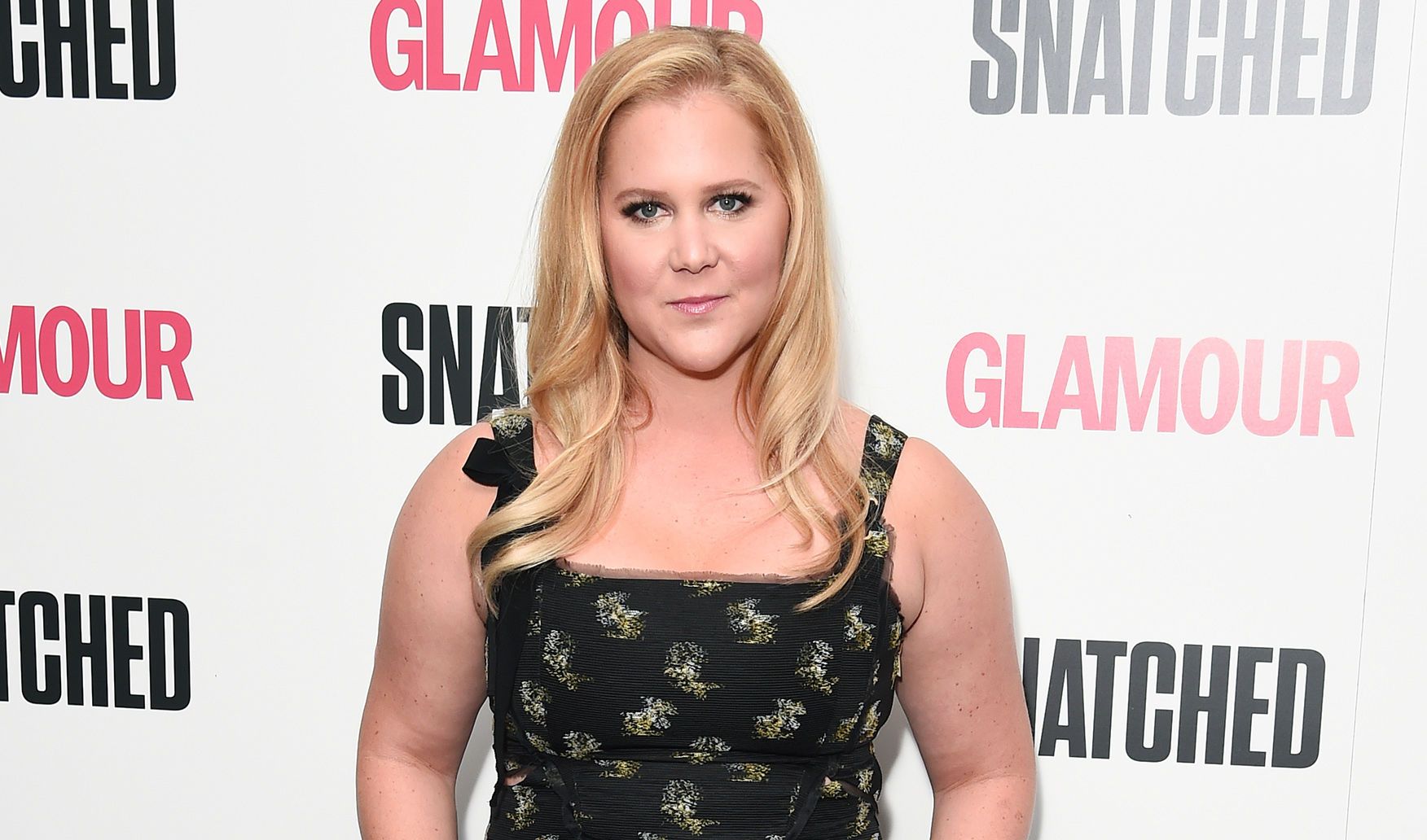 Video Snl Skits From Last Night Watch Amy Schumer Slam Kanye West Biden Says Big Yikes 