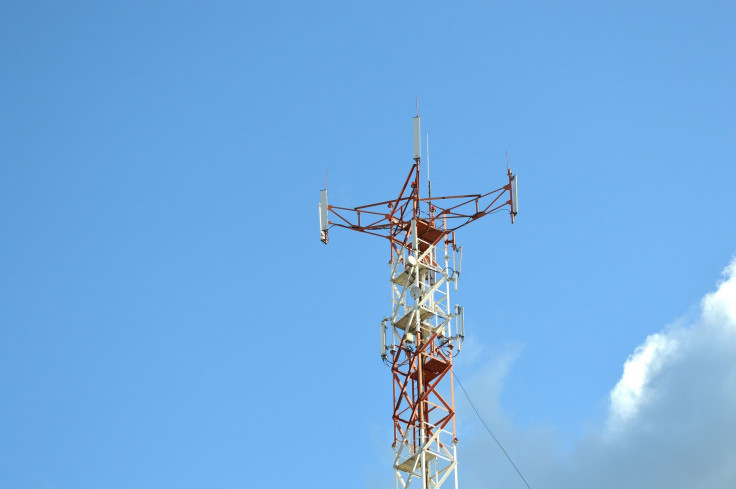 Mobile network tower
