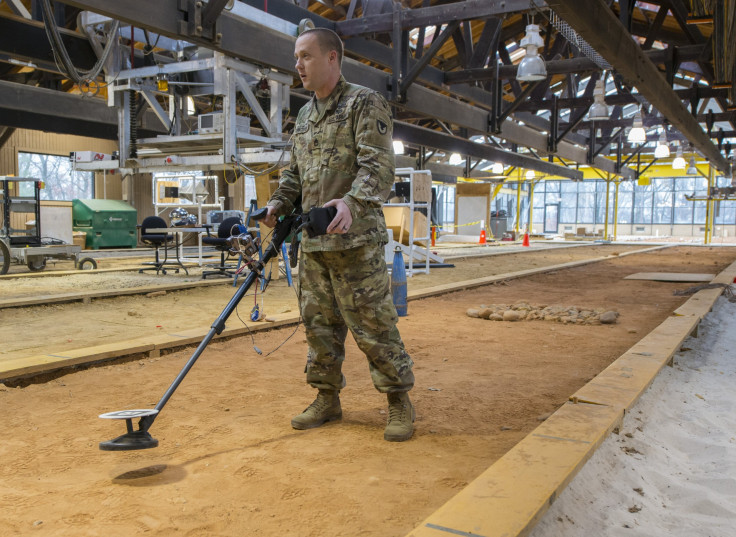 US Army Mine Detector