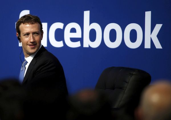 Facebook Reshuffles Leaders After Cambridge Analytica Scandal | IBTimes