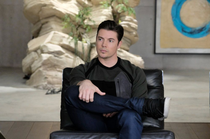 Josh Henderson as Kyle