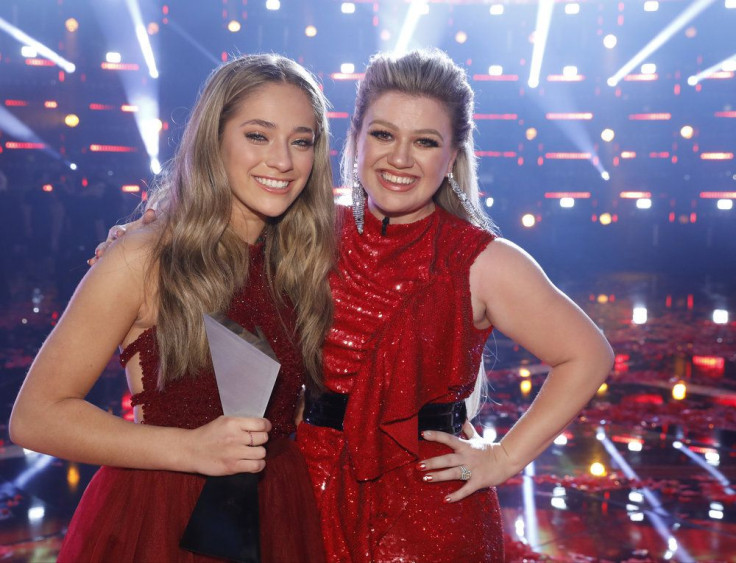 Brynn Cartelli and Kelly Clarkson