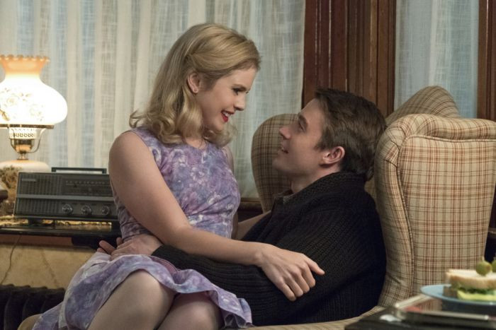 Rose McIver as Liv, Robert Buckley as Major