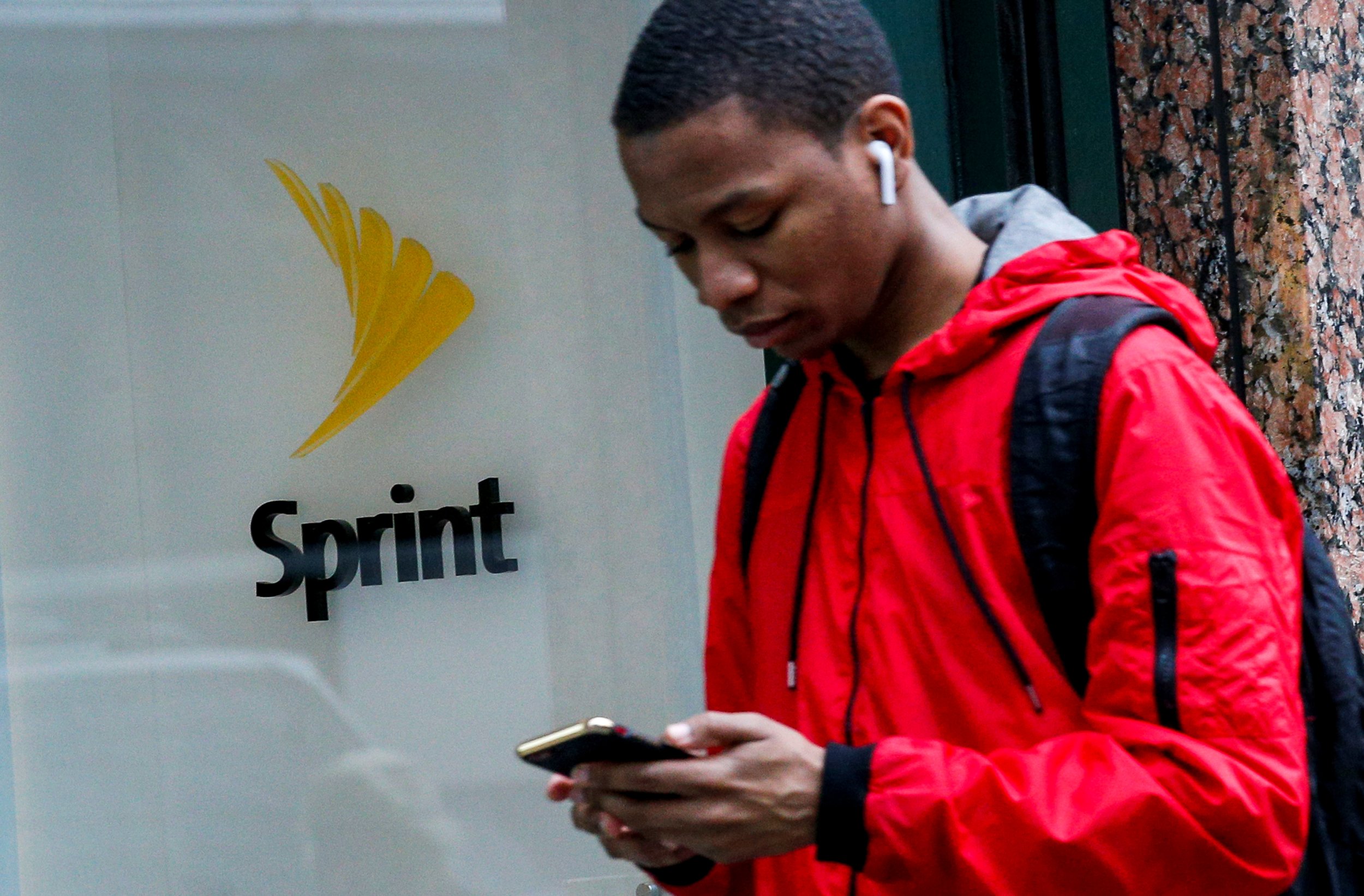 Sprint’s New $15 Monthly Unlimited Plan Details: Pros And Cons | IBTimes