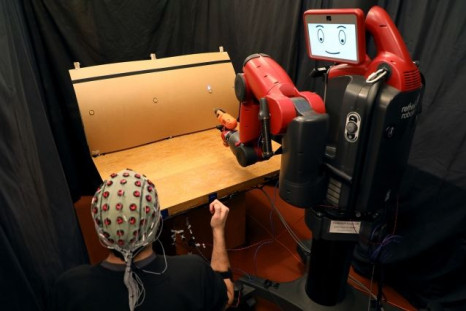 Controlling robot with brain signals