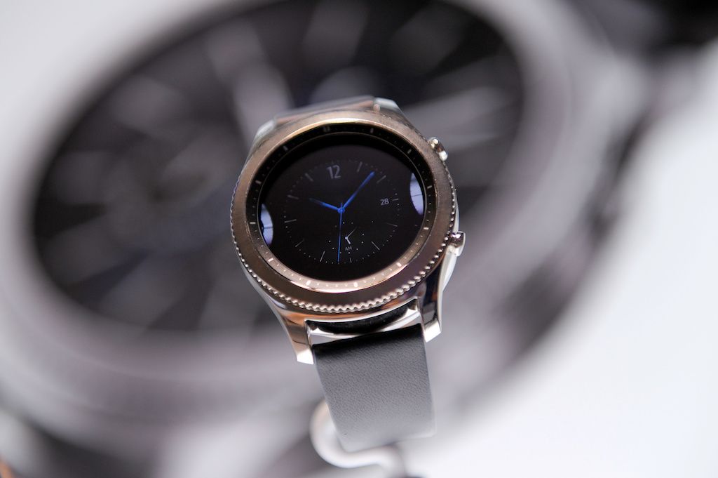 Gear s3 best sale bixby update