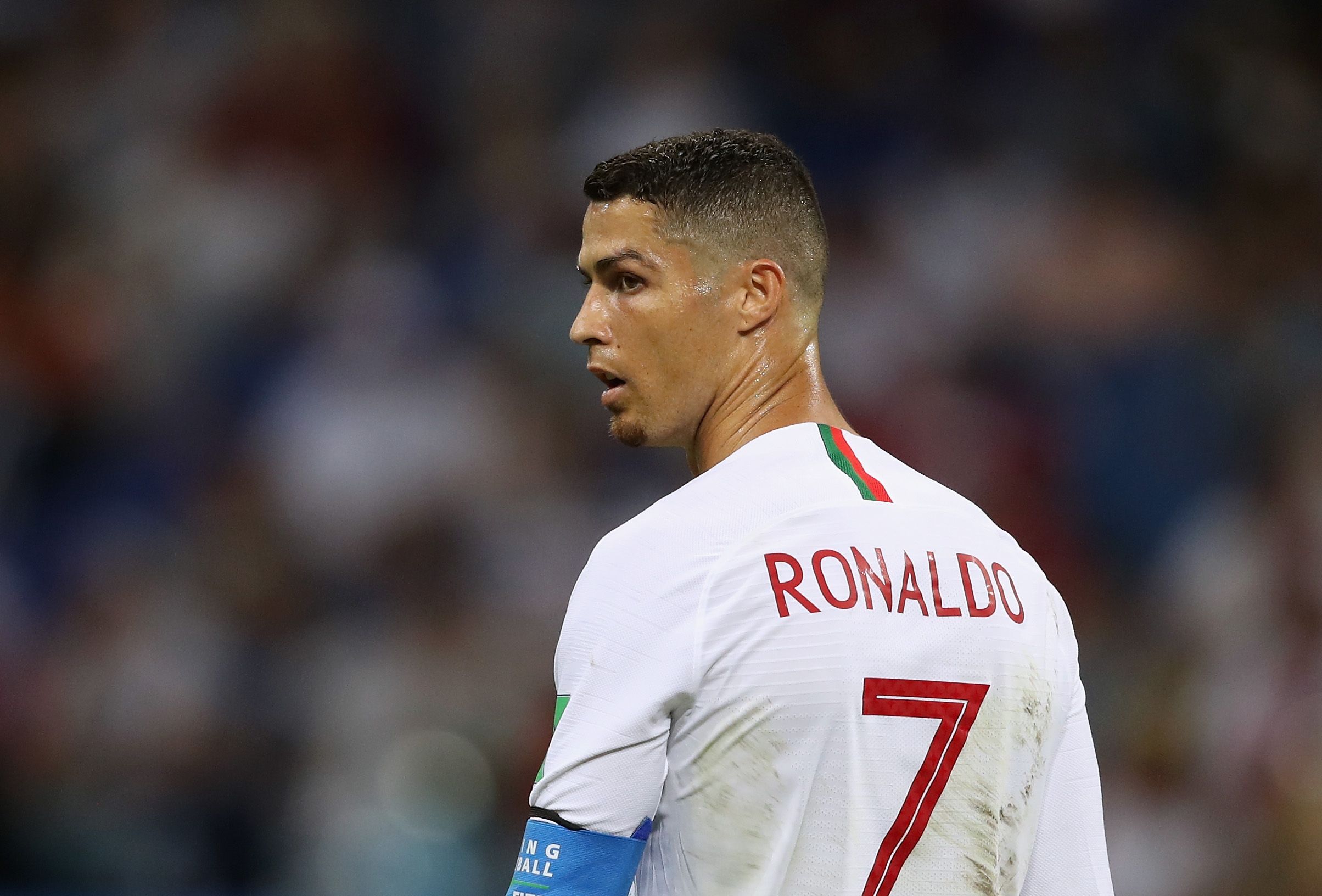 New Cristiano Ronaldo? Manchester United to hand iconic 'Number 7' jersey  to this star - myKhel