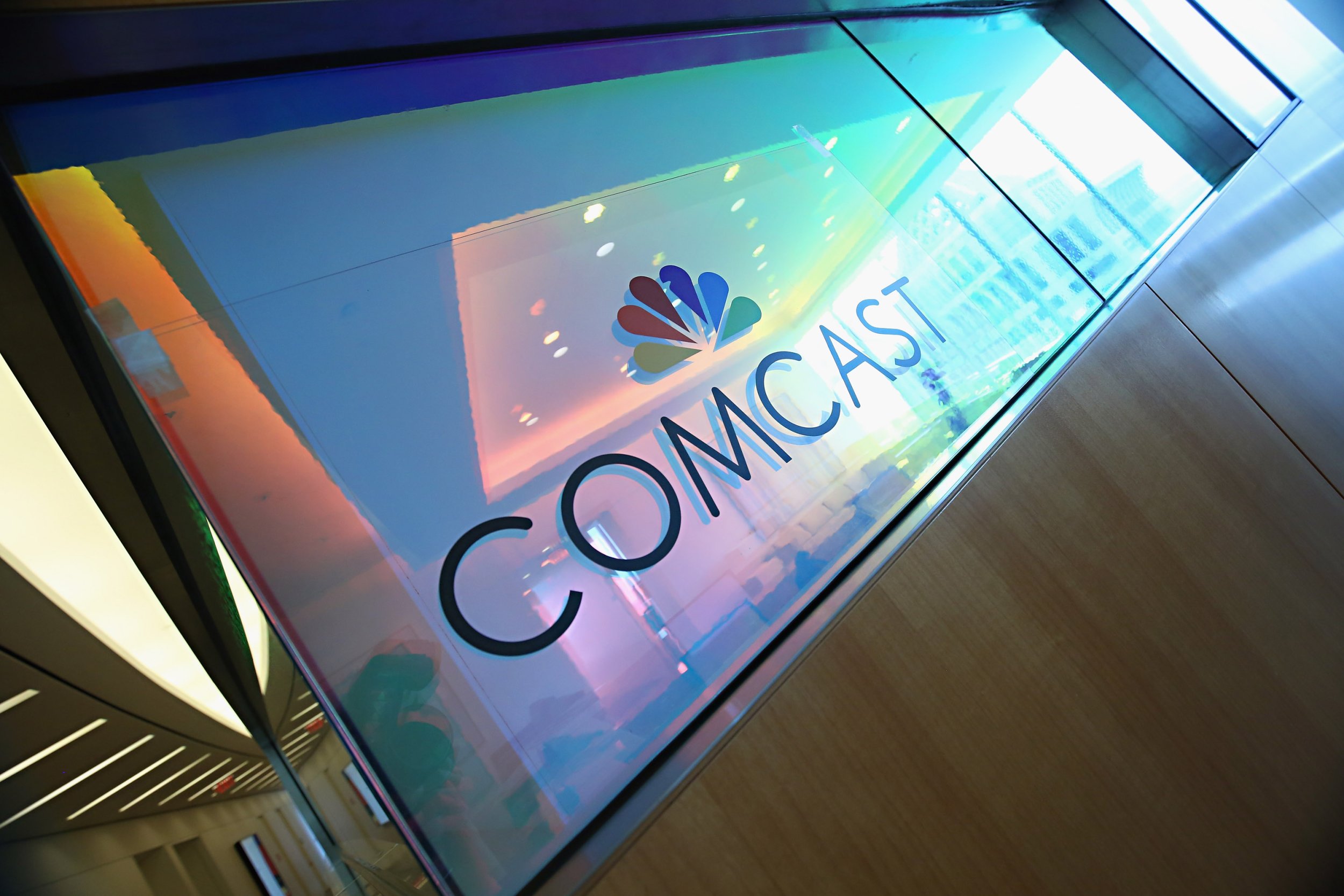 Brian Roberts and Other Top Comcast-NBCU Execs to Donate 100% of Salaries  to COVID-19 Relief - TheWrap