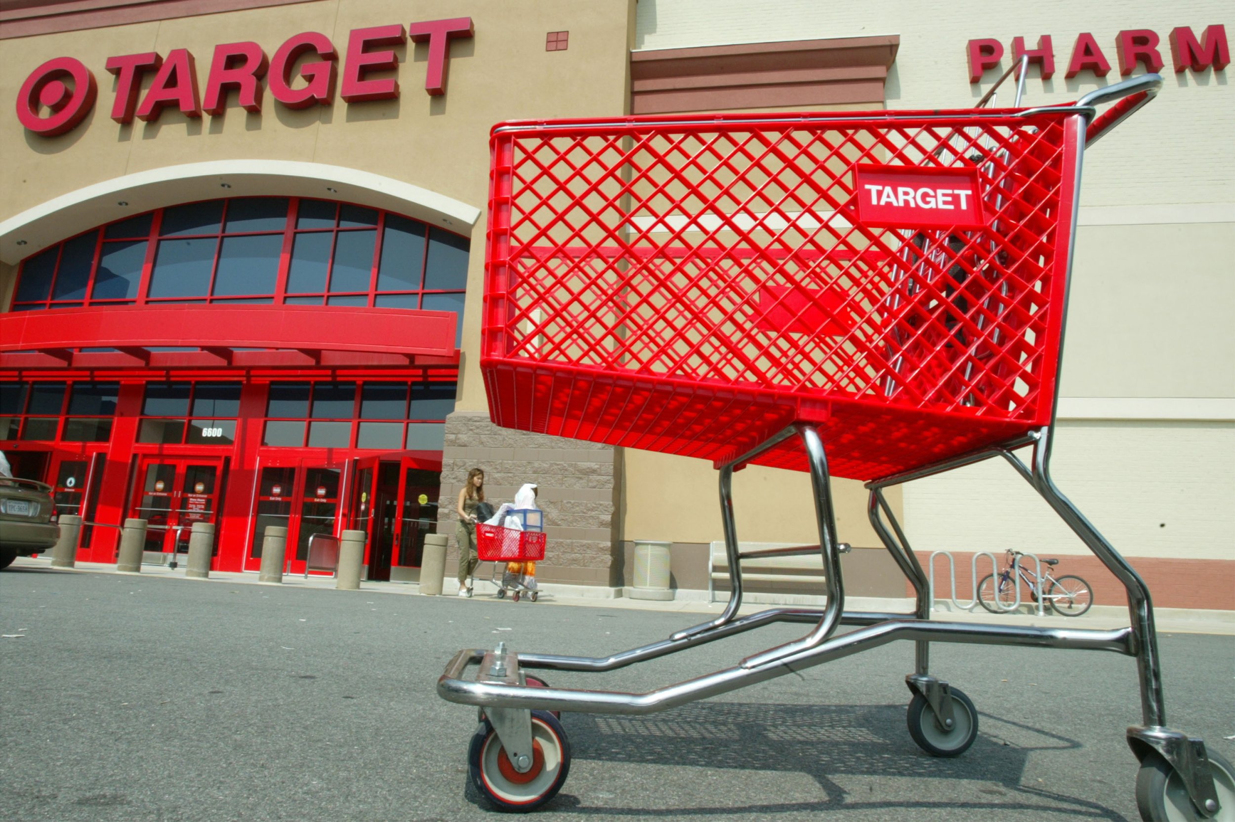 target-employees-newest-perk-free-college-tuition-amid-competitive