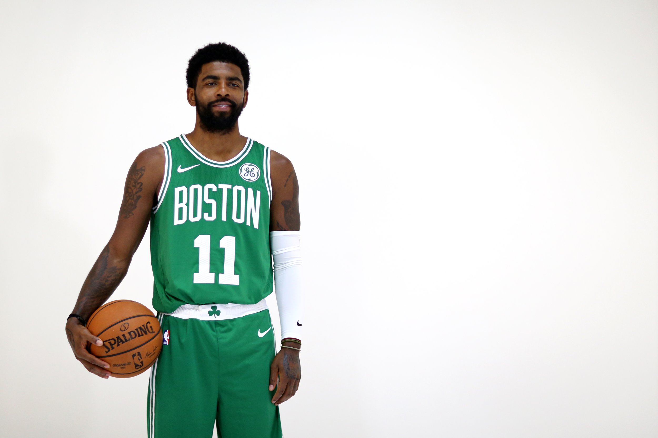 Celtics add young free-agent point guard with Massachusetts ties