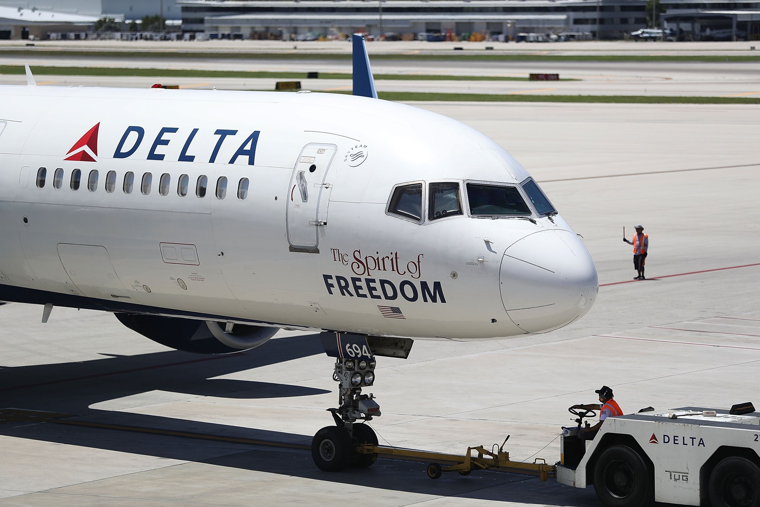 delta-airlines-looking-to-implement-no-fly-list-for-these-travelers