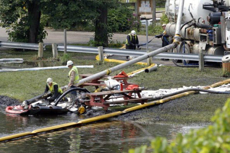 Oil spill Michigan