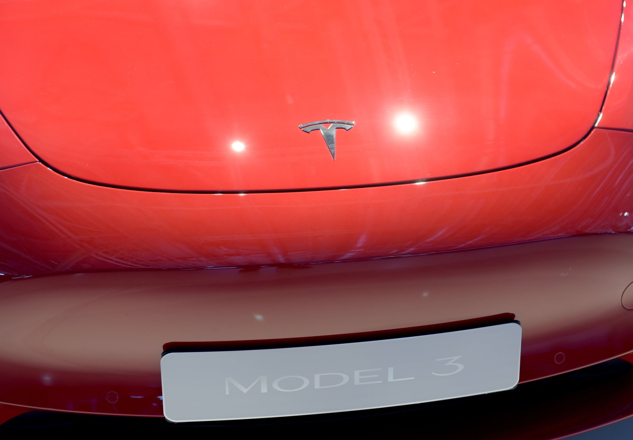 Tesla 3Q Earnings Electric Carmaker Reports Surprise Profit After