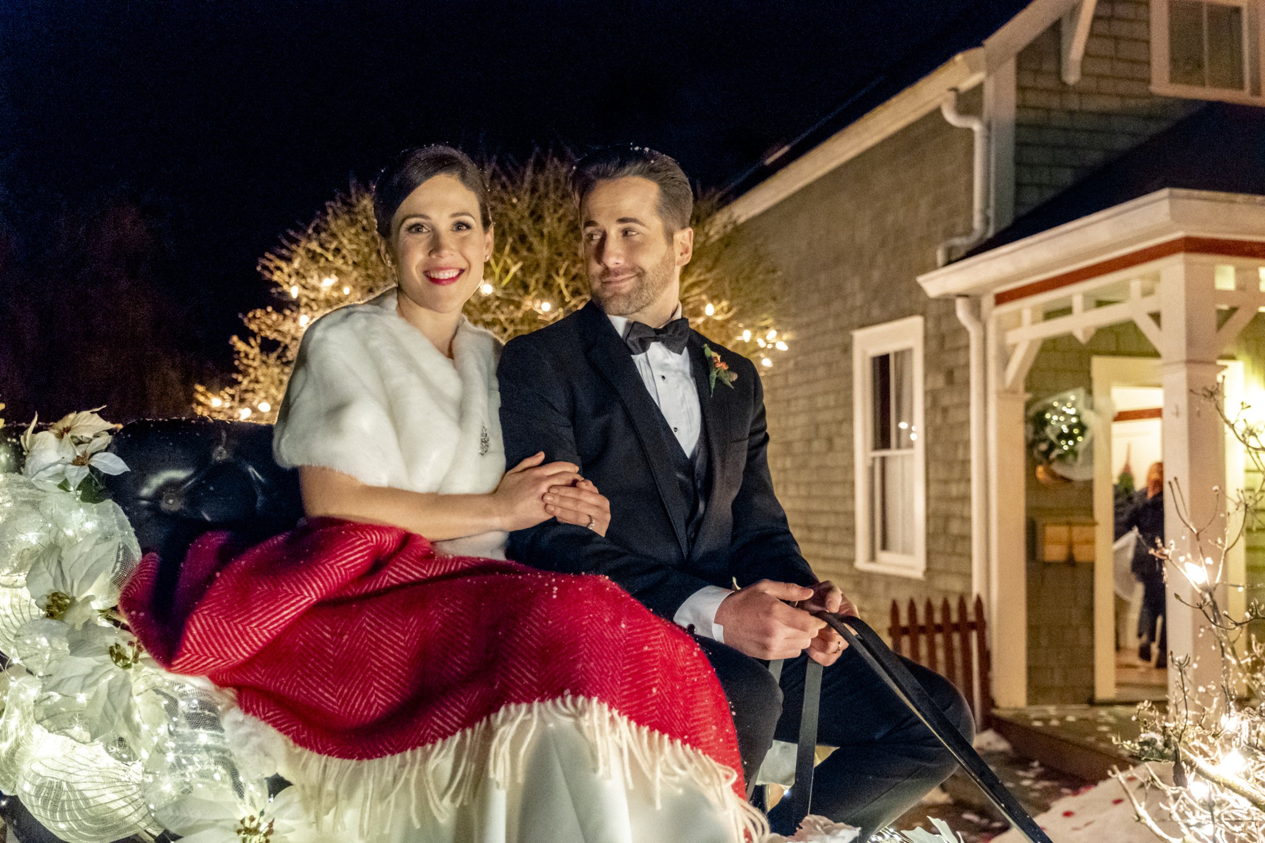 Hallmark ‘Marrying Father Christmas’ Premiere See Cast, Trailer IBTimes