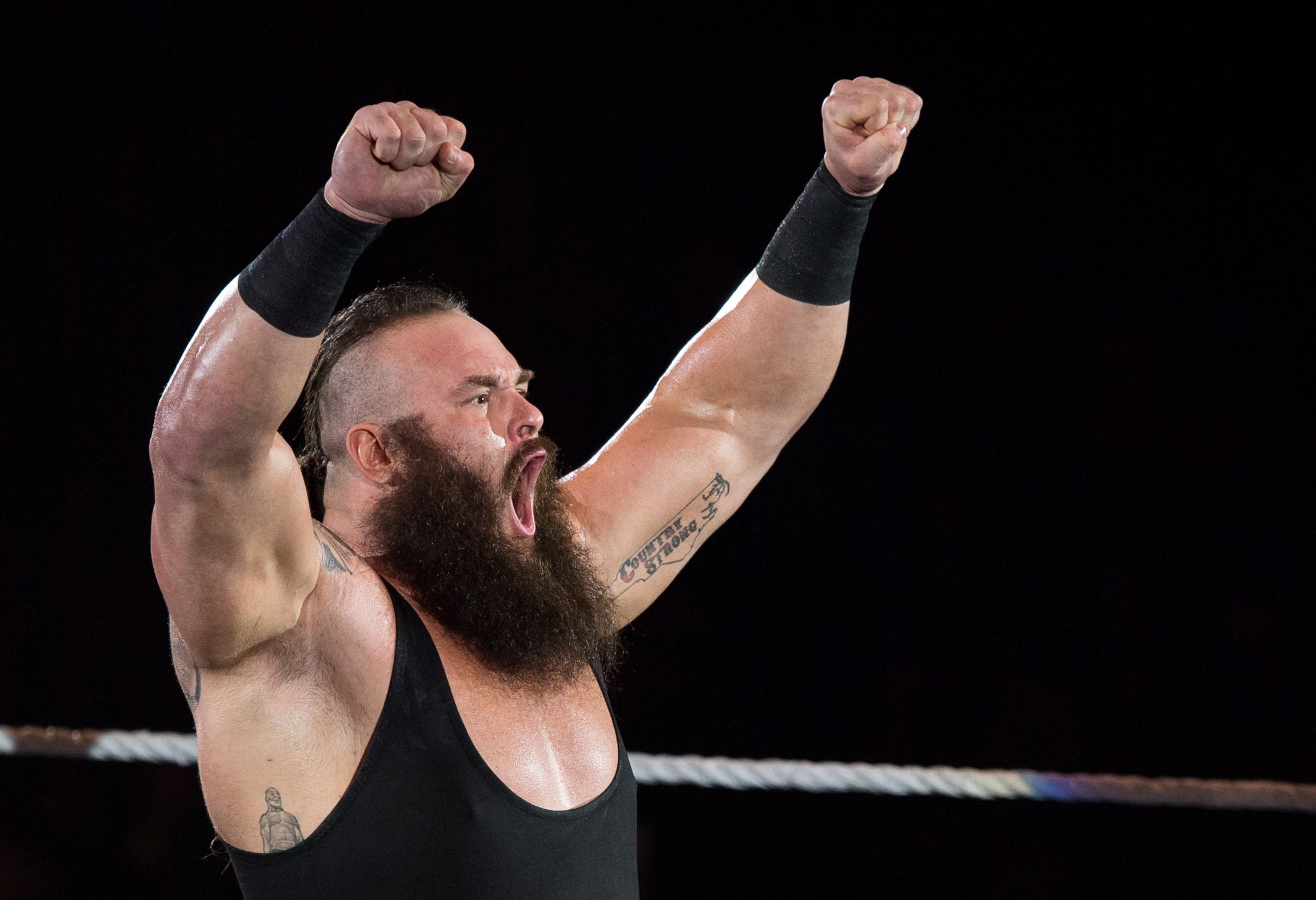 Брок браун. Braun Strowman 2018. Трэвис Браун. Braun Strowman. Дило Браун Рестлер.