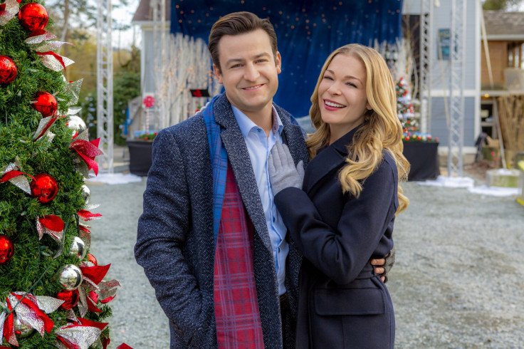 christmas eve hallmark dec 9