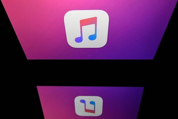 iphone-tip-how-to-view-timed-lyrics-in-apple-music-more