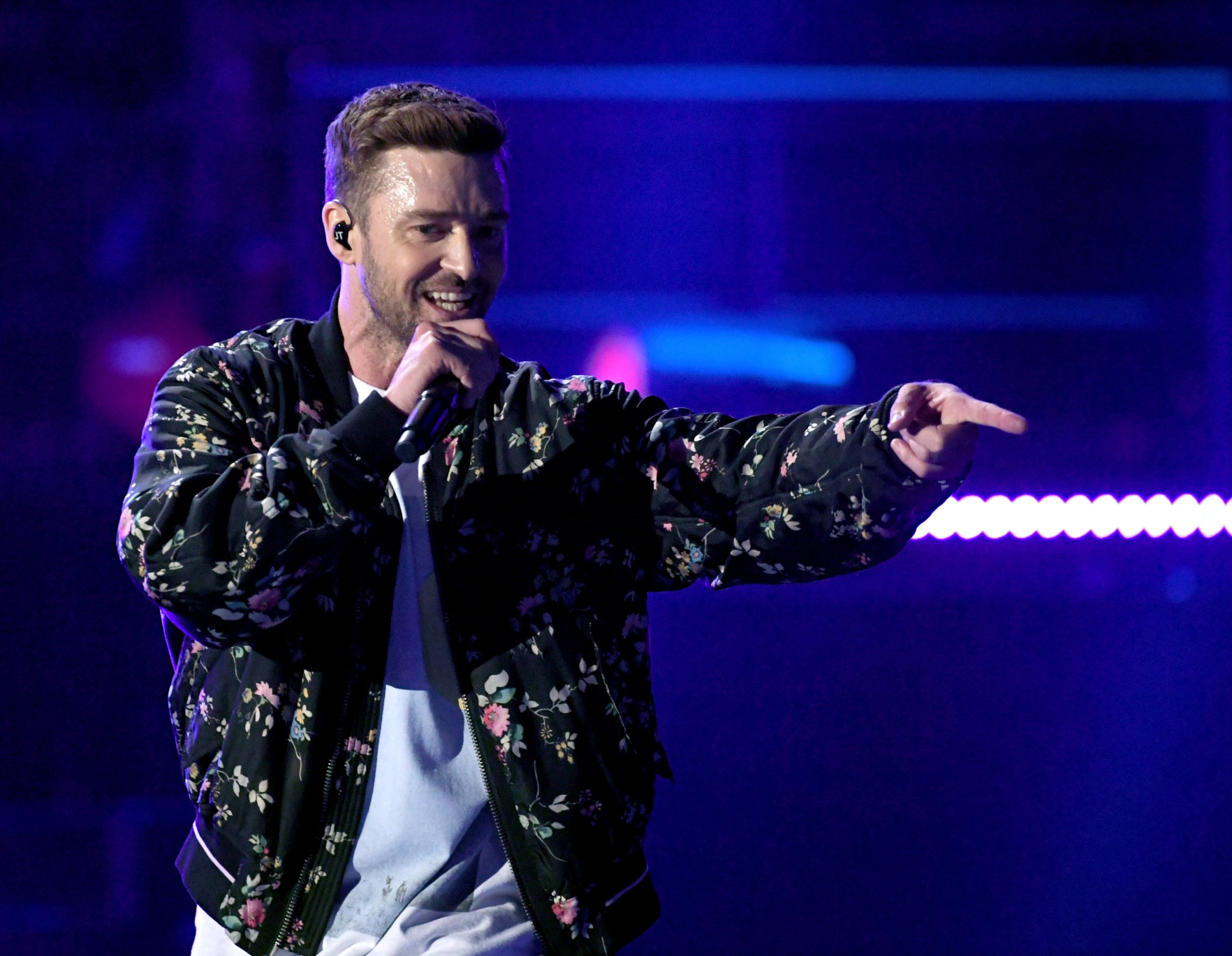 Kid Who Took Viral Justin Timberlake Super Bowl Selfie Gets Arrested