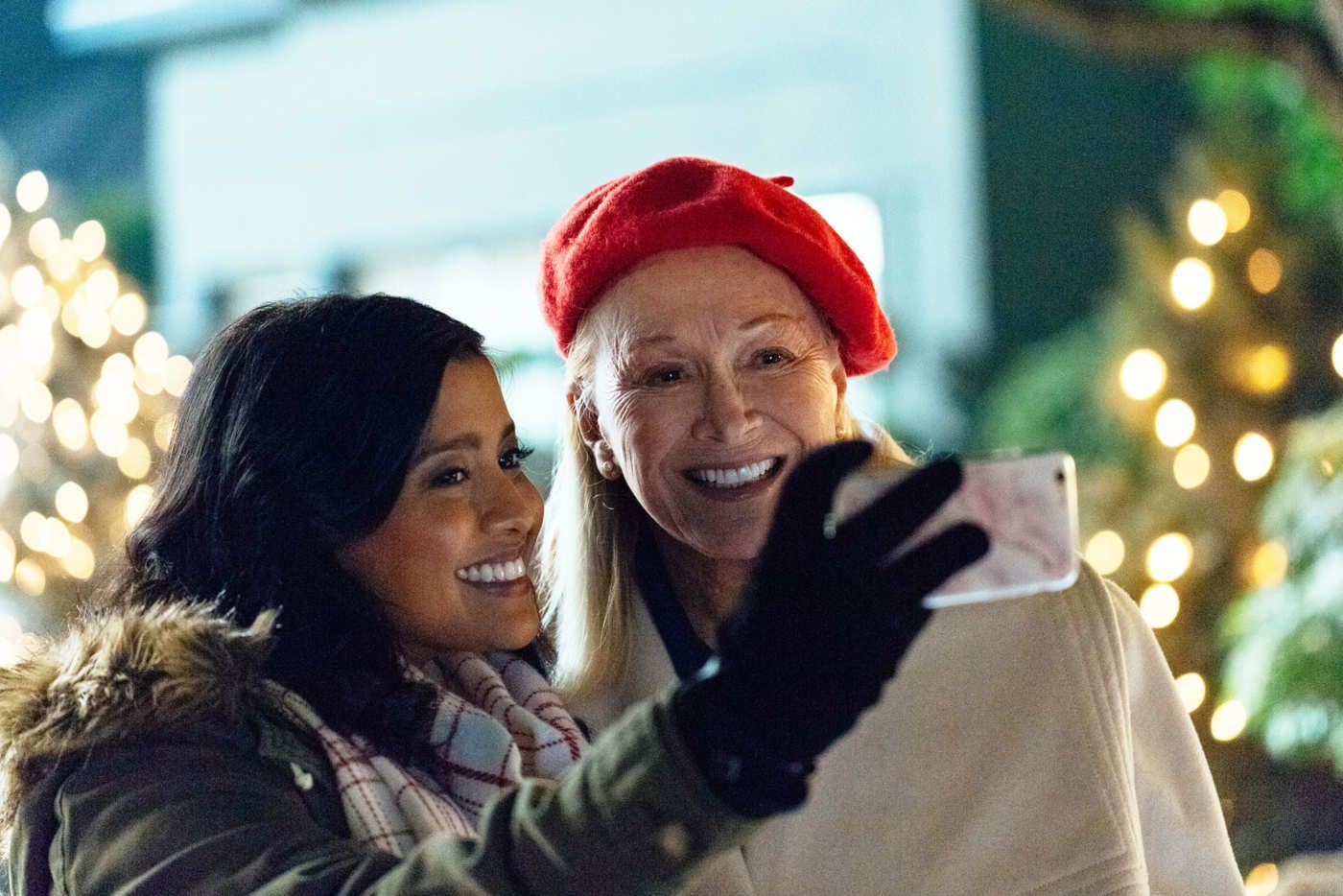 ‘Christmas Lost And Found’ Lifetime Movie Premiere Cast, Trailer