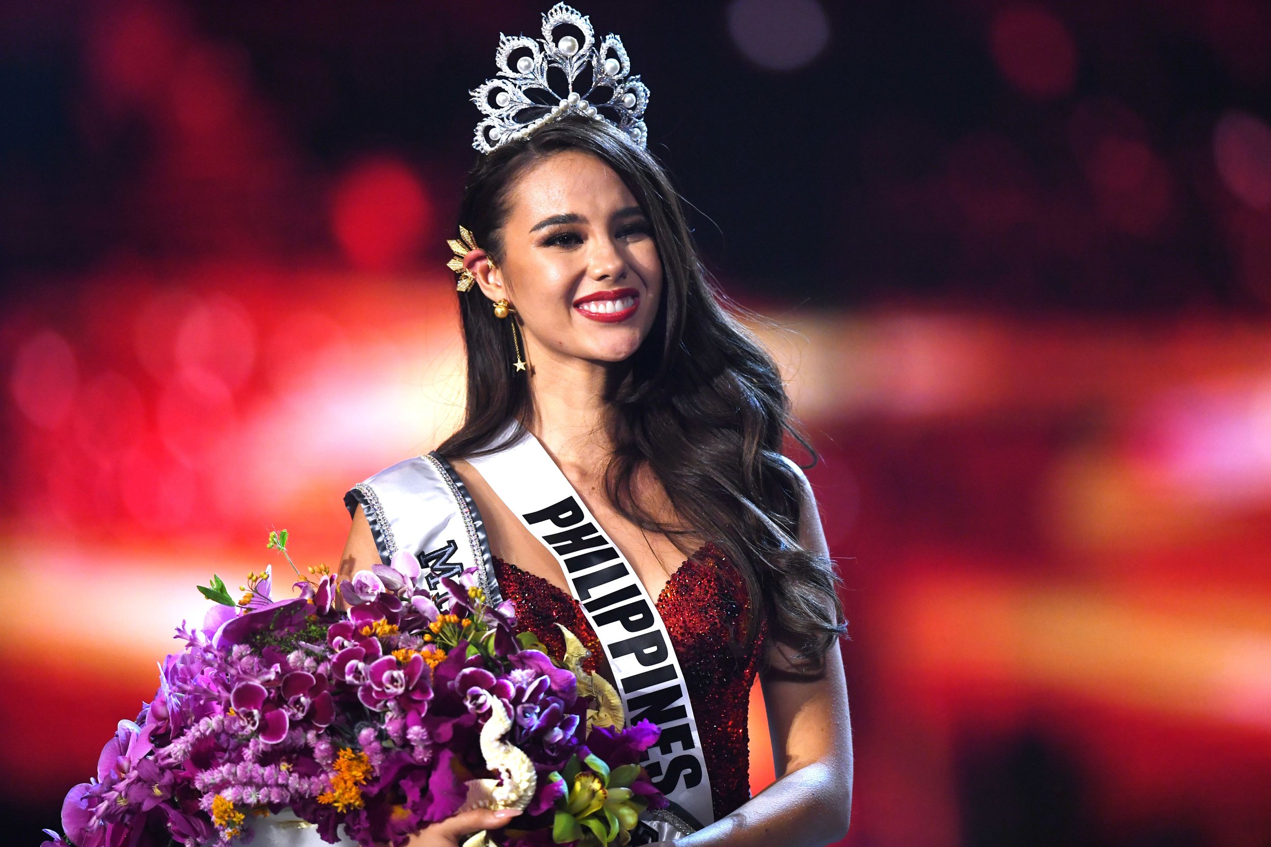 Фотки мисс приятность. Катриона Грэй, Филиппины. Мисс Вселенная 2018 победительница. Катриона грей Мисс Вселенная. Мисс Вселенная филиппинка.