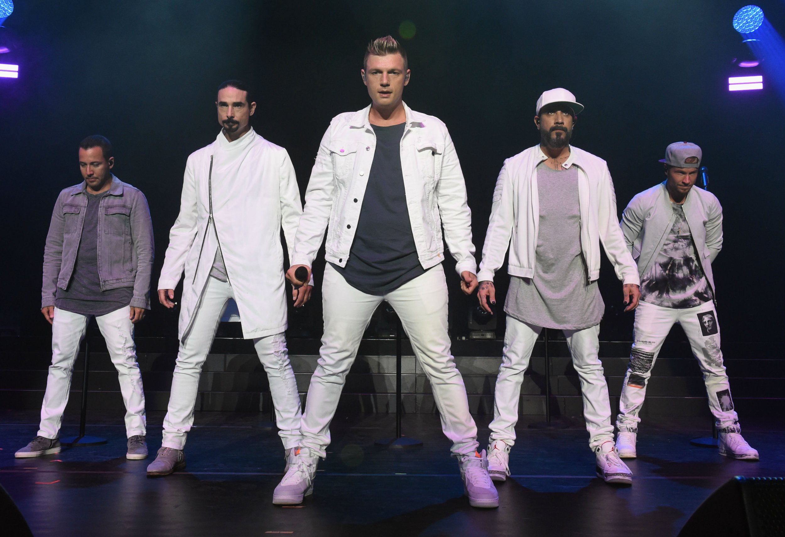 Backstreet Boys Honor Aaron Carter At London Concert; Fans Show Support ...