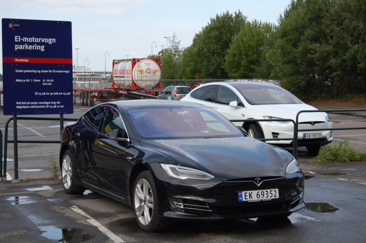 Tesla Model S and X