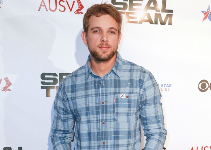 Max Thieriot catch kid