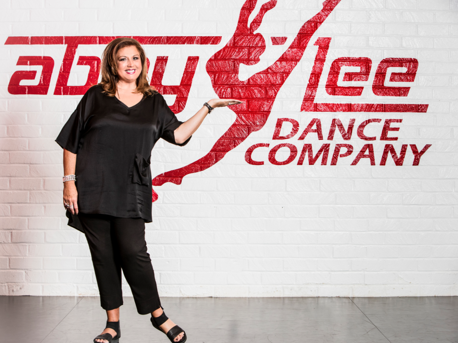 Abby Lee Miller Says Cancer Diagnosis Doesn't Change Her Demeanor On 'Dance  Moms'