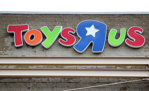 toys-r-us-return-new-stores-opening-in-macy-s-after-filing-for