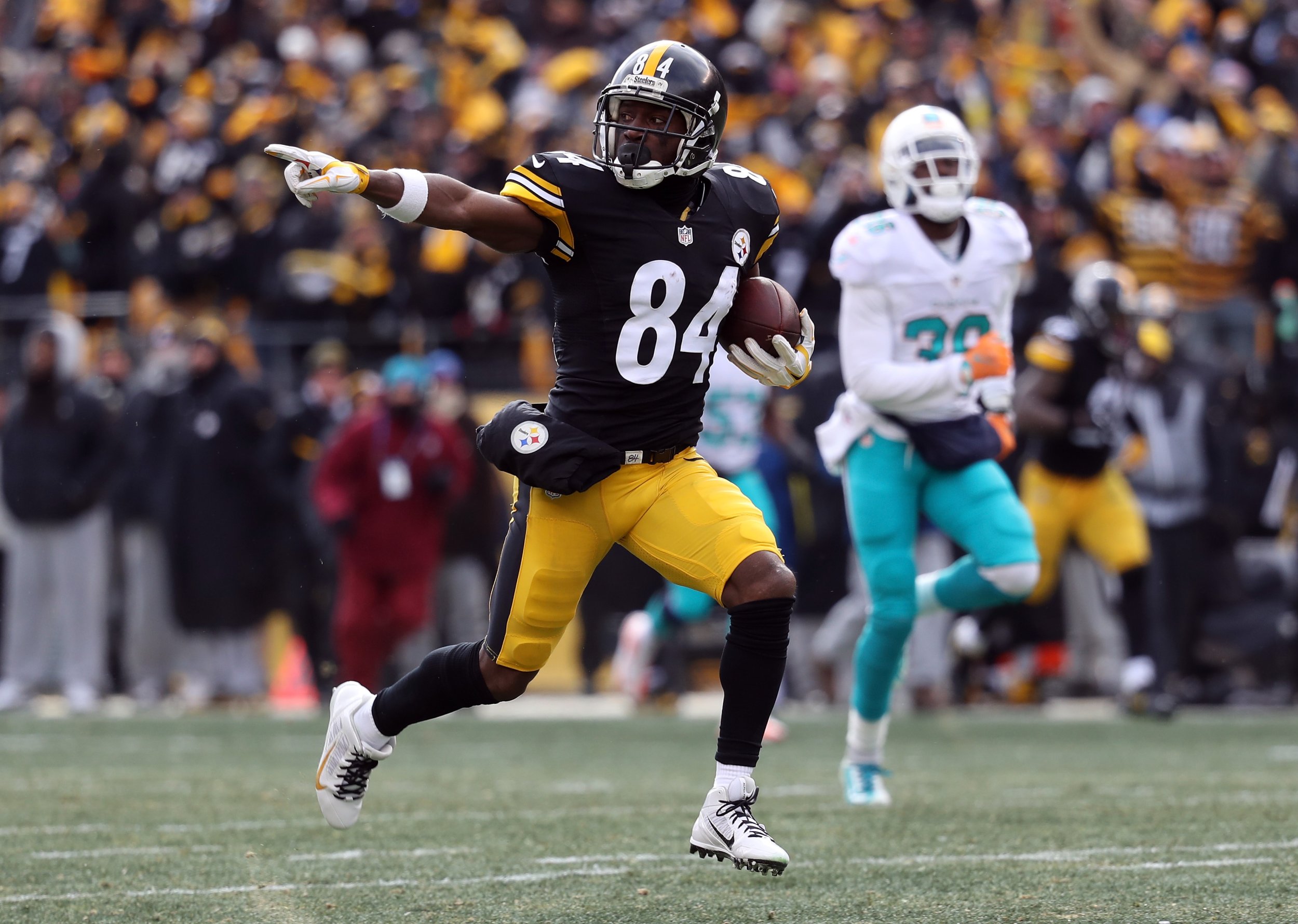 NFL Rumors: Did The Steelers Trade Antonio Brown? Star Receiver Tweets ...