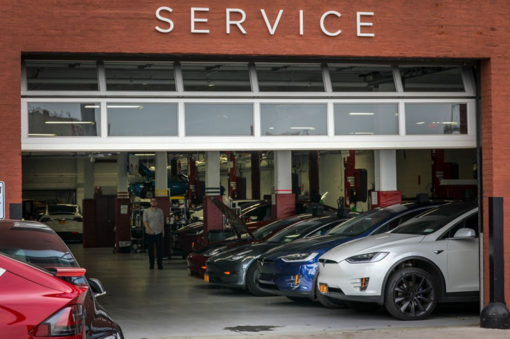 Tesla service center