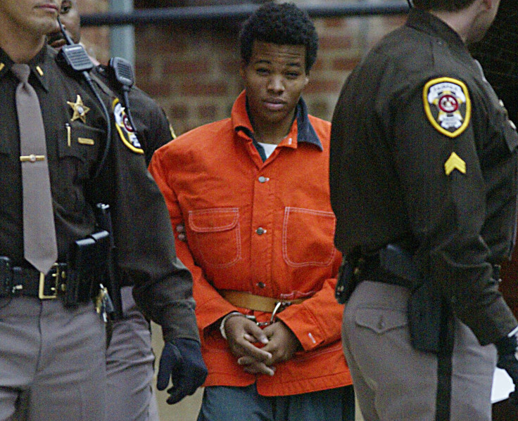 Lee Boyd Malvo en route to pre-trial