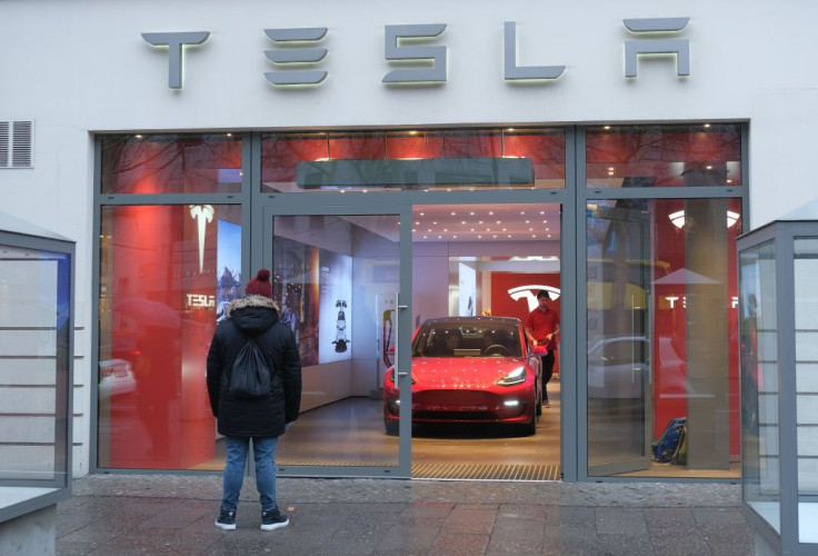Tesla dealership in Berlin