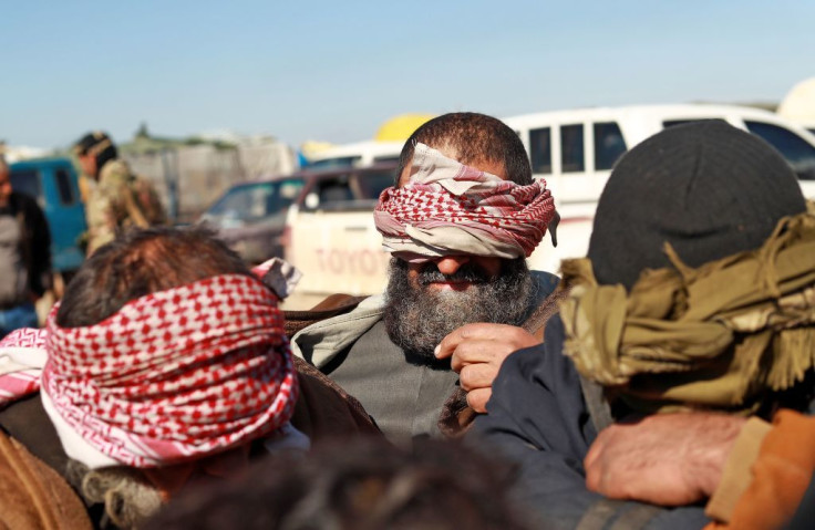 IS prisoners taken at Baghouz