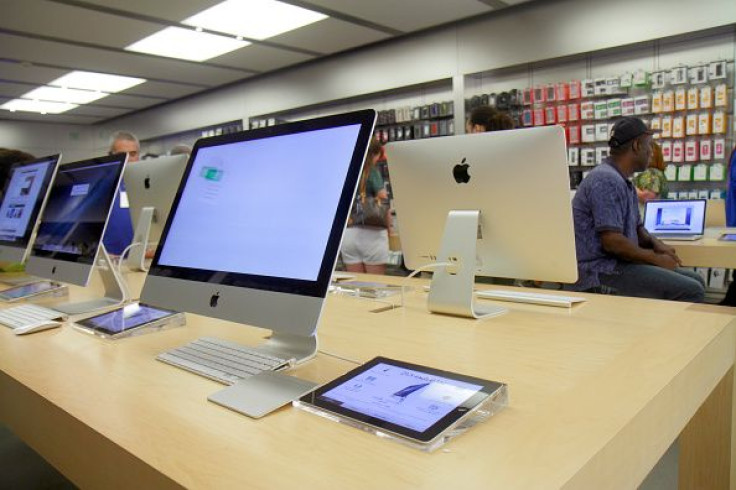 The Apple Store retail display in The Galleria at Fort Lauderdale.