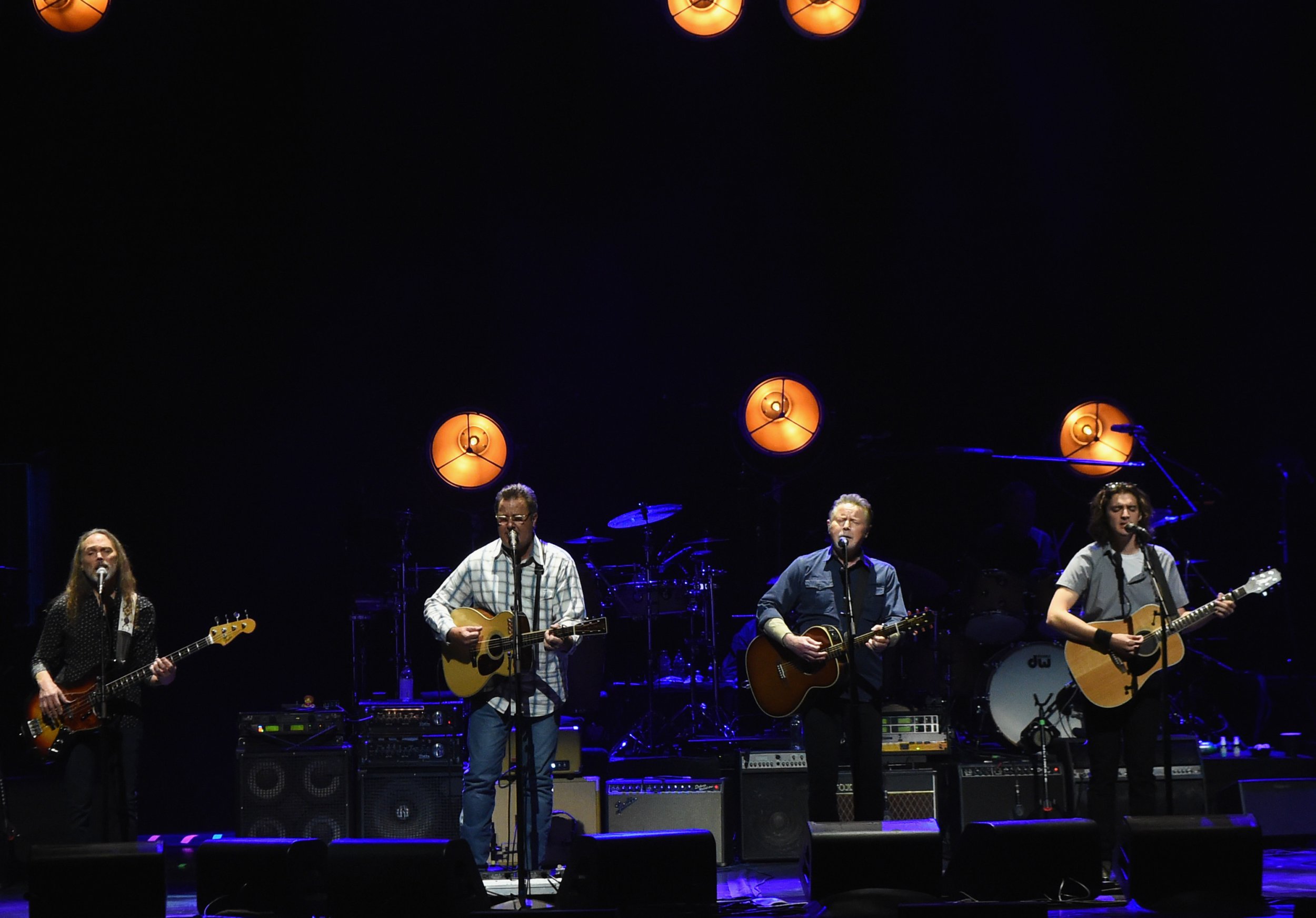 Massive Brawl Erupts In VIP Section Of Eagles Concert During 'Take It ...