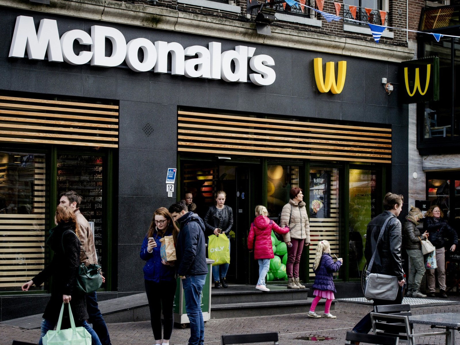 Egri lezbiyenler Egri lezbiyenler