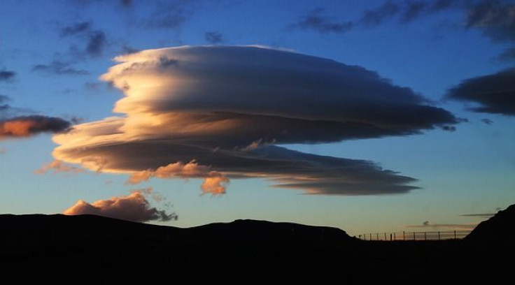 Lenticular clouds