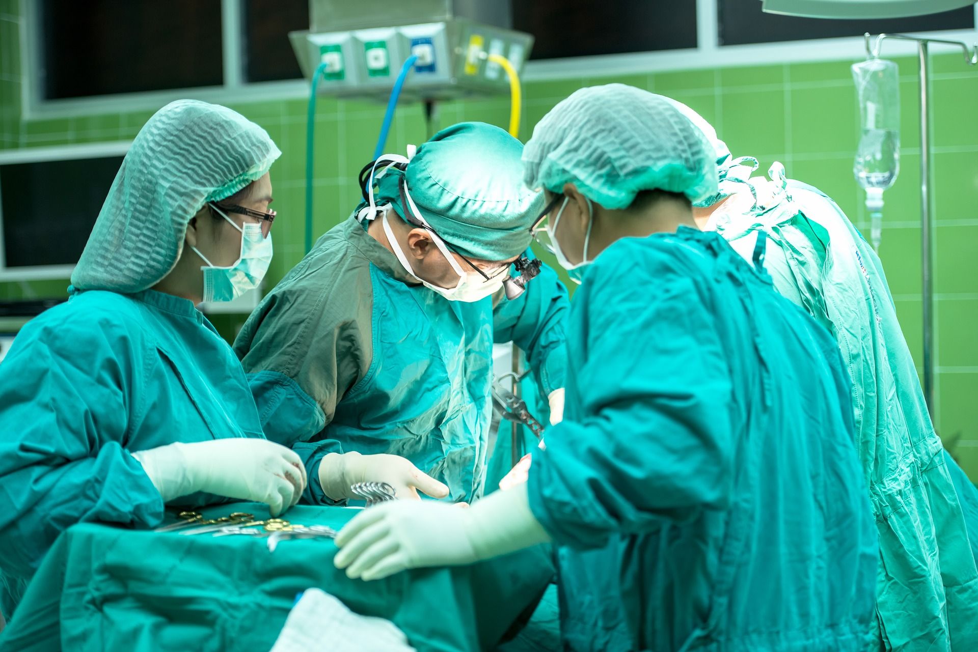 Is Your Hospital Gown Delaying Your Surgery 9 1 Million Surgical Gowns 