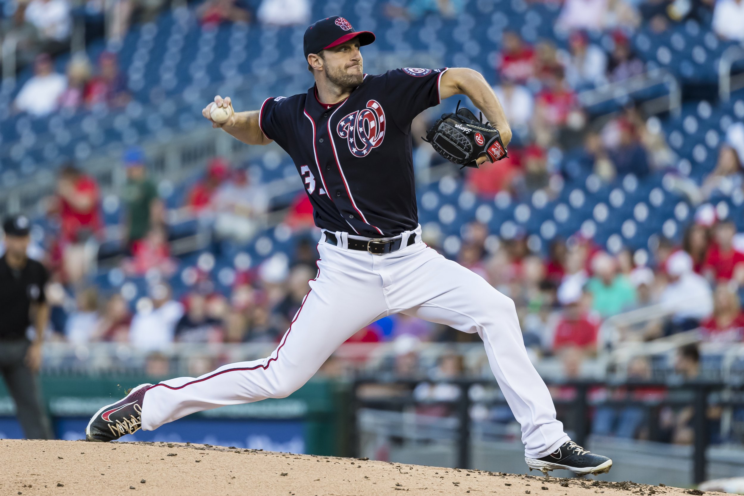 Inside Mets Pitcher Max Scherzer's $5.4M Mansion With Saltwater Pool ...