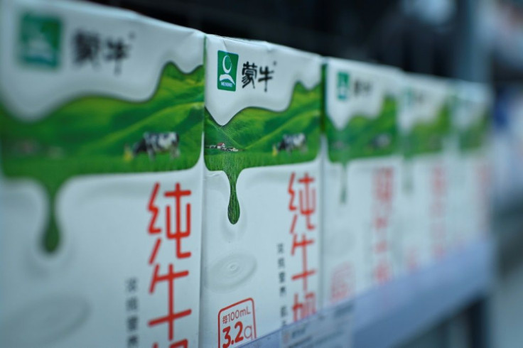 Mengniu, a major Chinese manufacturer of milk products, has made a US$1 billion bid for Australian organic baby forumula producer Bellamy's