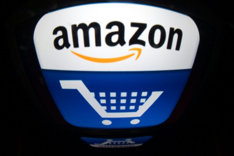Amazon is giving US customers the ability to pay for online purchases with cash under a partnership with Western Union