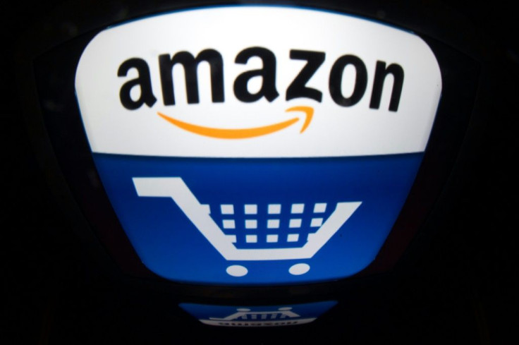 Amazon is giving US customers the ability to pay for online purchases with cash under a partnership with Western Union