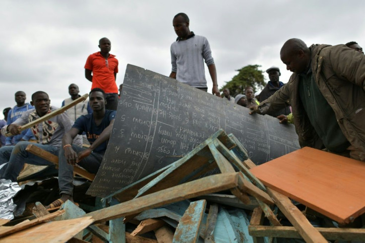 The school collapsed as children were arriving for class