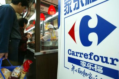 Suning has bought Carrefour's China business as it seeks to move into online food sales and expand its physical presence